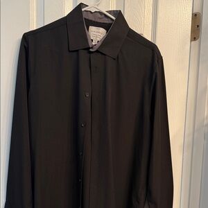 Men's Black Long-Sleeve Dress Shirt with Spread Collar